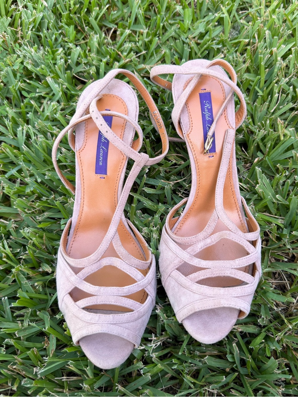 Ralph Lauren Purple Label Suede T-Strap Platform Heels Beige Italy 39.5B - Picture 2 of 9